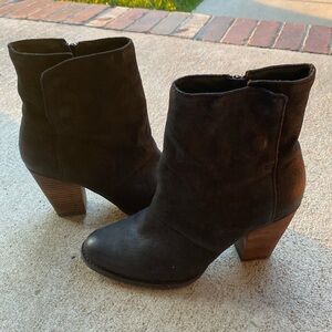 Women’s Aldo heeled boots